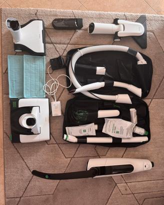 Folletto Vorwerk VK7 con Lavapavimenti e accessori