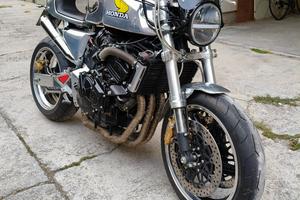 Honda Hornet Cafè Racer