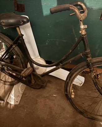 Bici da donna da sistemare freni a bacchetta