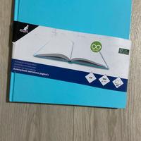 Taccuino A4 con copertina rigida blu - 160 pagine