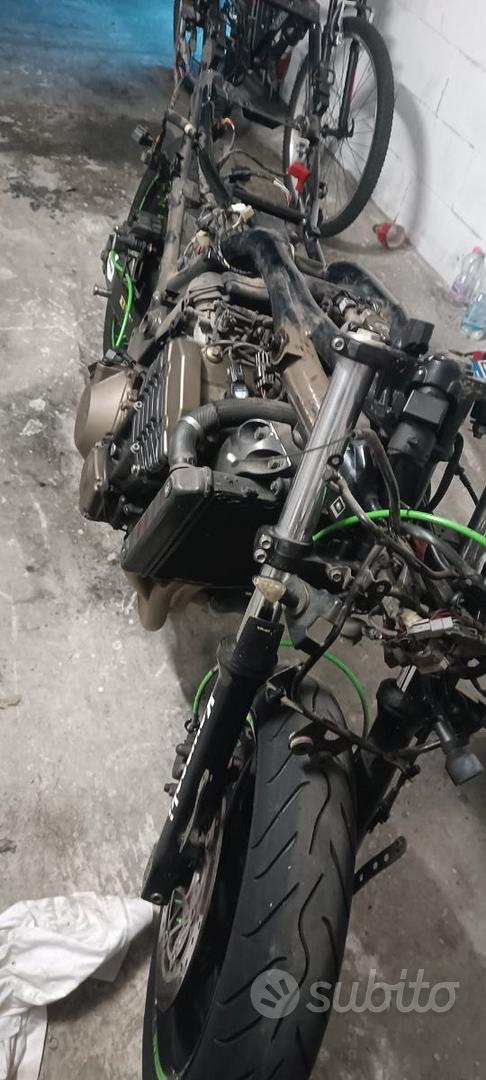 Vendo Kawasaki Z750 Incidentata Ricambi Codone+kawasaki+z+750