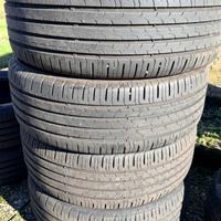 Gomme 215/55/17 estive Continental
