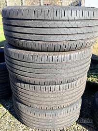 Gomme 215/55/17 estive Continental