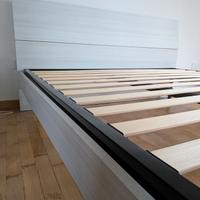 Struttura letto matrimoniale con rete a doghe