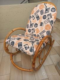 Poltrona a dondolo bambù e rattan