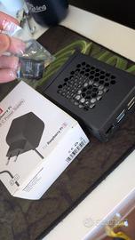 Kit NUOVO Raspberry Pi 5 4GB + cover + ventola