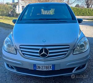 MERCEDES CLASSE B BENZINA ARGENTO CROMATO - EURO 4