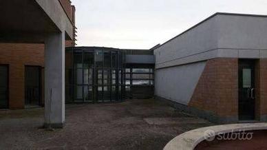 Immobile di 180 m² con più di 5 locali a Tivoli