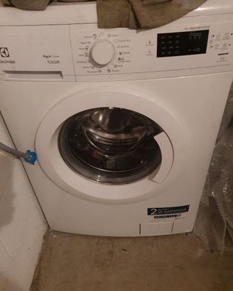 Lavatrice Electrolux RWF1275EOW