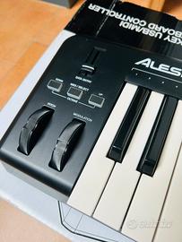 Controller MIDI Alesis Q49