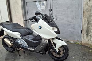 BMW C 600 SPORT Anno 2014 
Km 36900 
Tagli
