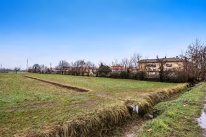 Terreno di 4352 m² a Ciserano