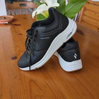 SKECHERS Nere