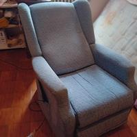 Poltrona motorizzata per anziani o disabili