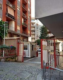 VOMERO - Viale Michelangelo