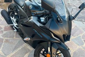 Moto Yamaha YZF R 125