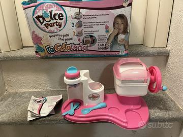 Gelatiera "Dolce party" di Hello Kitty