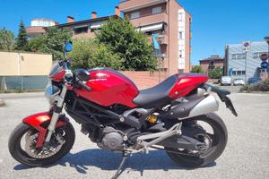 DUCATI MONSTER 696 PLUS 2010