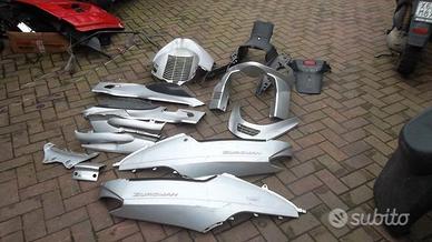 Burgman 250 400 '00: scudo cerchio faro forcella