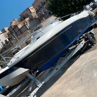 Barca a motore jeanneau cap camarat 6.25