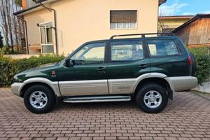 Nissan Terrano II 2.7 TD 7 Posti Escursioni