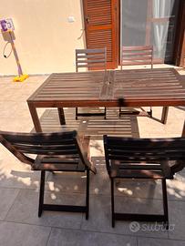 Tavolo da esterno