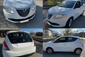 Lancia ypsilon 1.2 69 cv