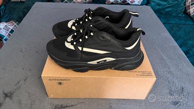 Total Black con Dettagli Crema, Stile Chunky Techw