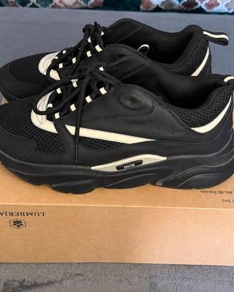 Total Black con Dettagli Crema, Stile Chunky Techw