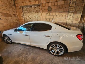 maserati ghibli 