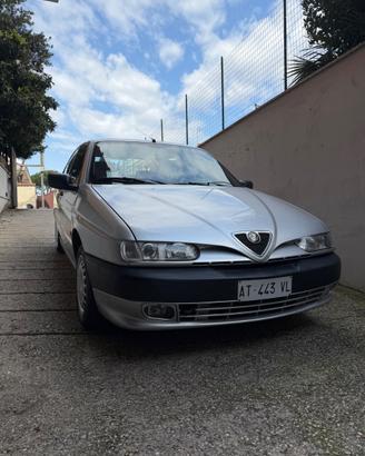 Alfa Romeo 146