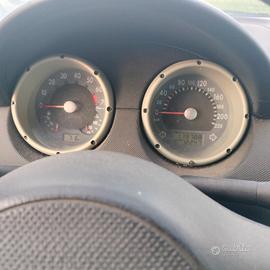 Volkswagen Polo 2000 -Benzina