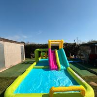 disponiamo di vari modelli di gonfiabili 