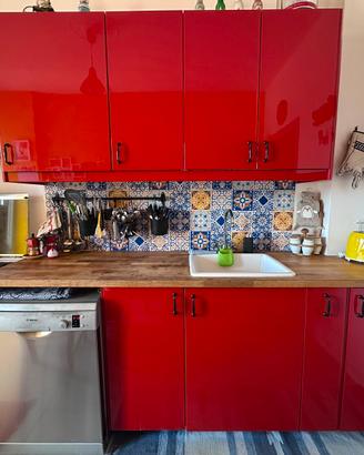 Cucina lineare moderna rosso lucido