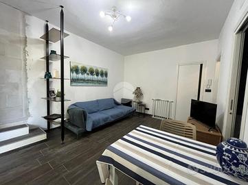 VILLA A SCHIERA A COAZZE