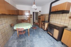 Borgo S Lorenzo terratetto mq 120 resede