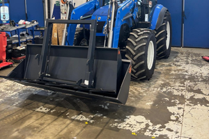 Trattore new holland