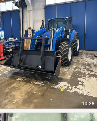 Trattore new holland