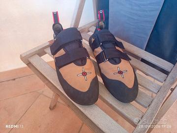 scarpa arrampicata 44 1/2 Anasazi Five Ten
