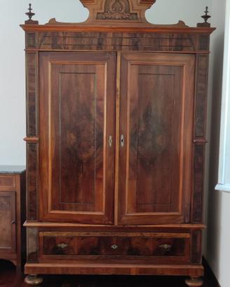  Armadio  con chinasa Vintage in legno Marrone