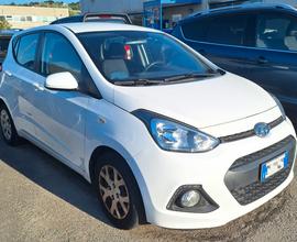 Hyundai i10 1.0 Login NEOPATENTATI