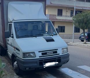 Iveco 35 12