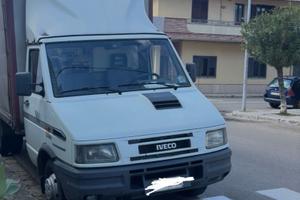 Iveco 35 12