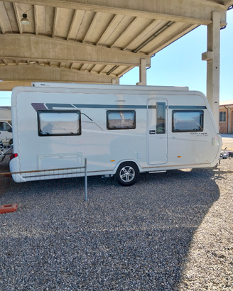 Roulotte Hymer Eriba Nova 485 GL