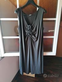 Vestito marrone con cardigan