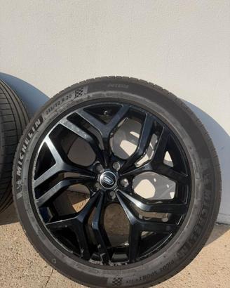 Kit cerchi e gomme da 20 originali land rover Rang
