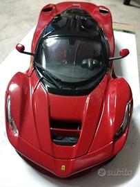 modellino burago La Ferrari 1:18