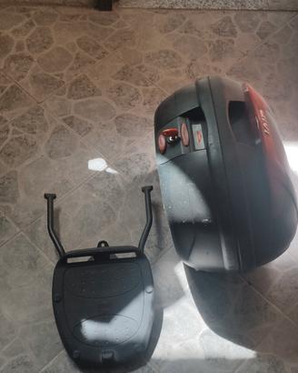 bauletto GIVI + attacchi originali 