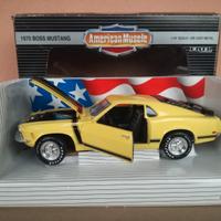 Modello ford mustang 302 boss gialla no burago