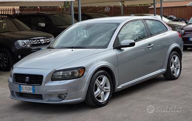 Volvo C30 2.0 D Summum